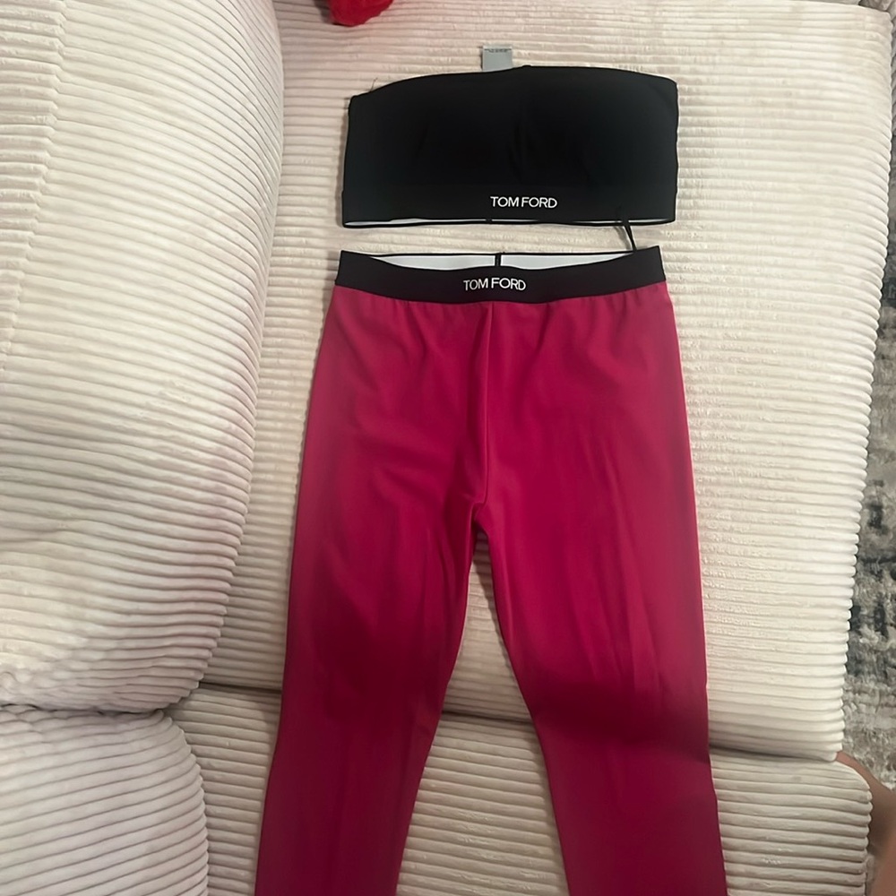 Tom ford 2 piece set only worn once great condition can be sold seperately